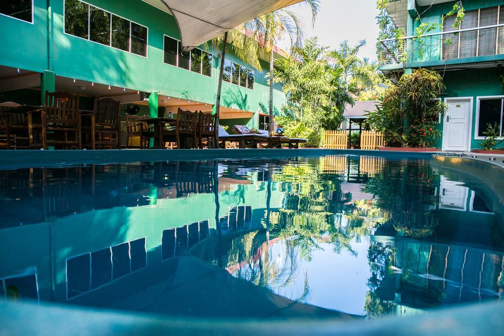 Hideaway Hotel Порт-Морсбі Екстер'єр фото