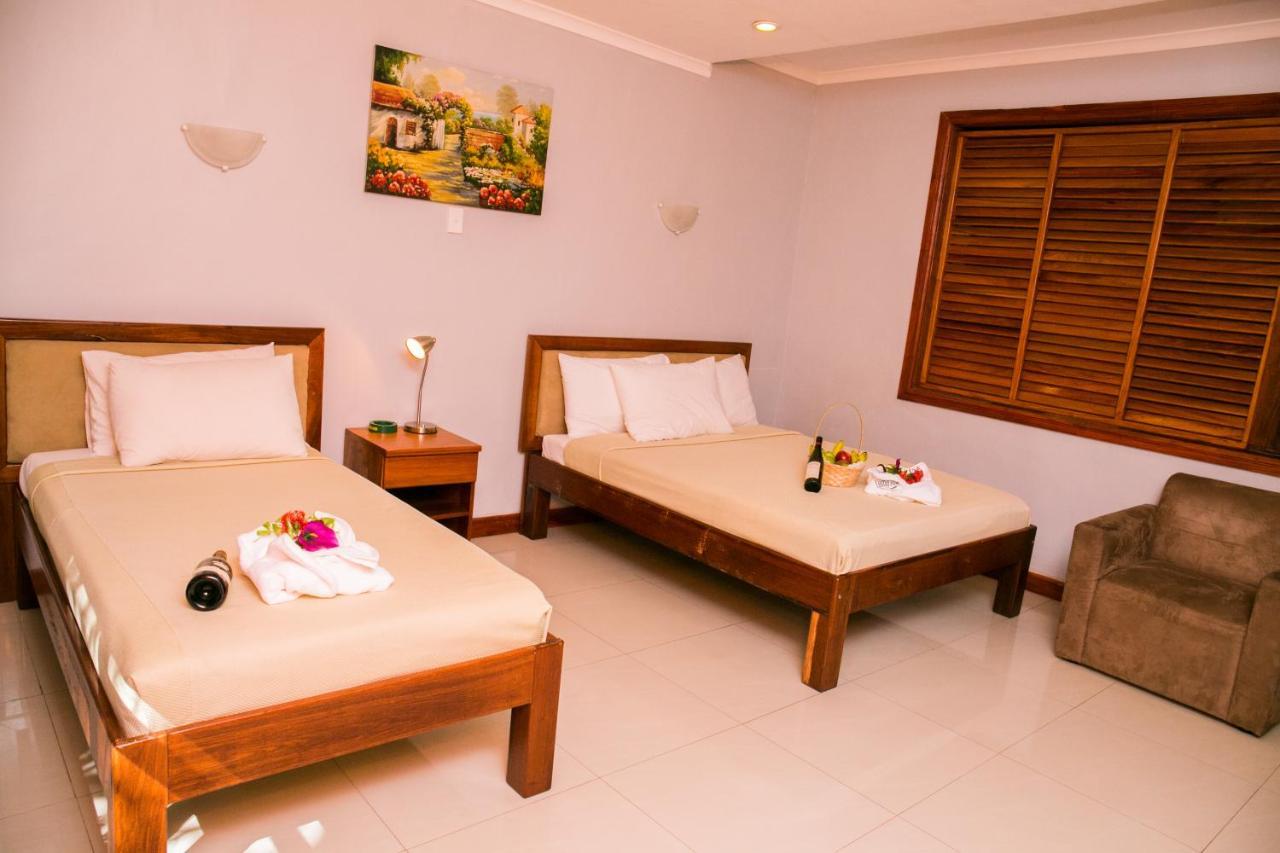 Hideaway Hotel Порт-Морсбі Номер фото